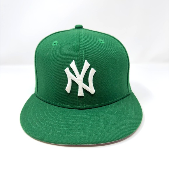 New Era Other - New Era 59FIFTY New York Yankees Fitted Hat Green White Size 7